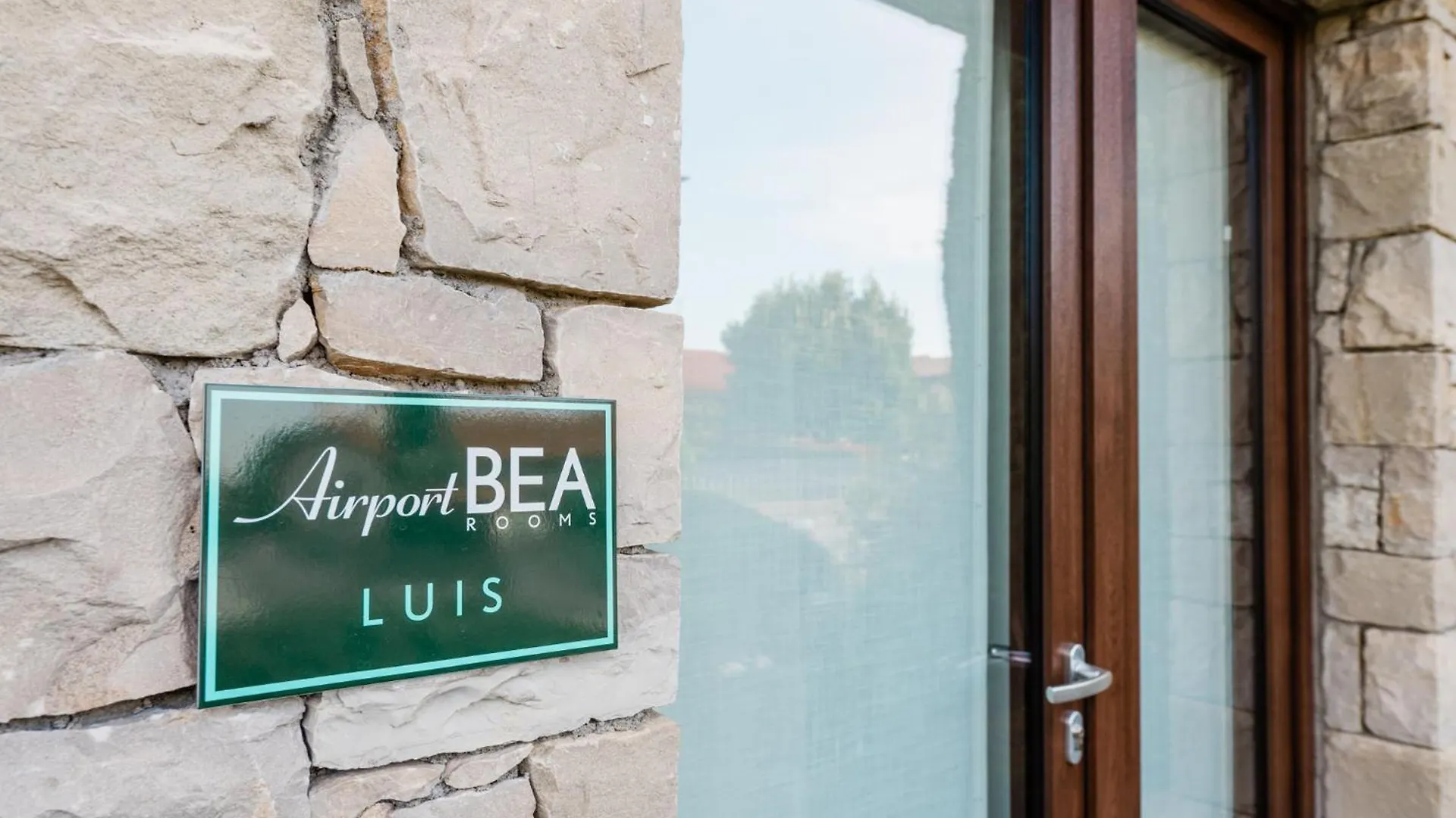 Airport Bea Rooms Azzano San Paolo Bed & Breakfast